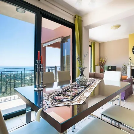 ヴィラ Natasha Ratzaklíon